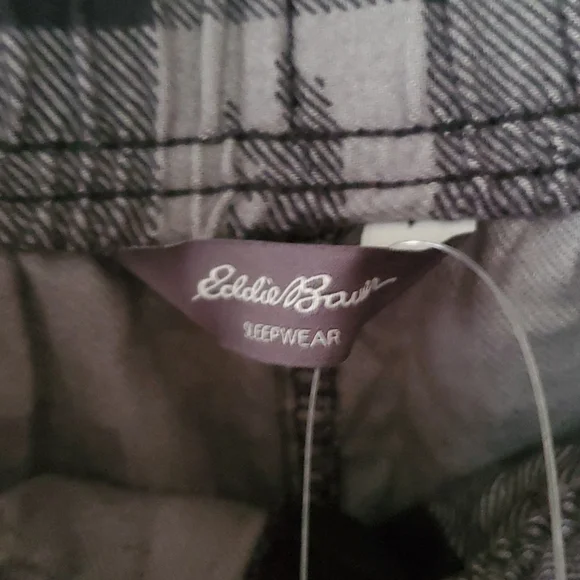 Eddie Bauer bear pajama pants - Picture 4 of 7